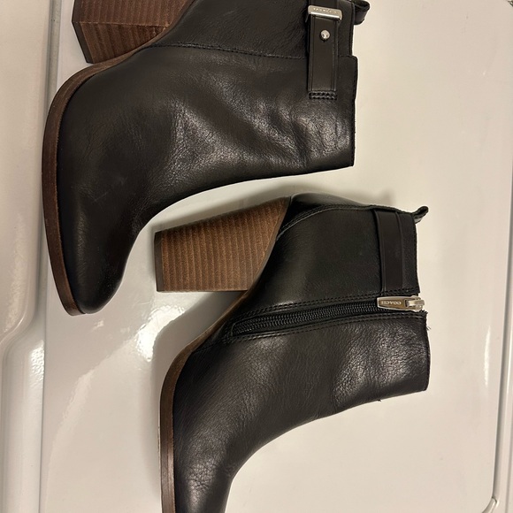 Coach zip ankle booties size 8 - Picture 2 of 11